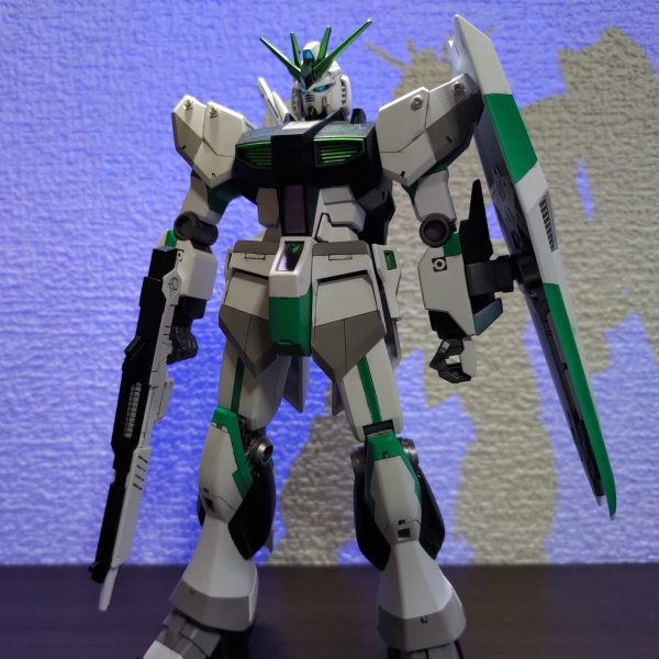 プレミアム完成品】バンダイ RG 1/144 Zガンダム | プラモデル