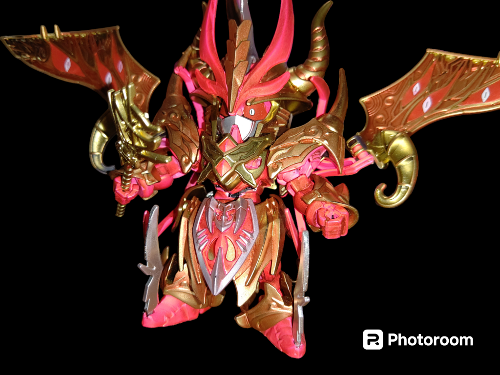 赤い部分は蛍光ピンクですが、上手く発光しない。