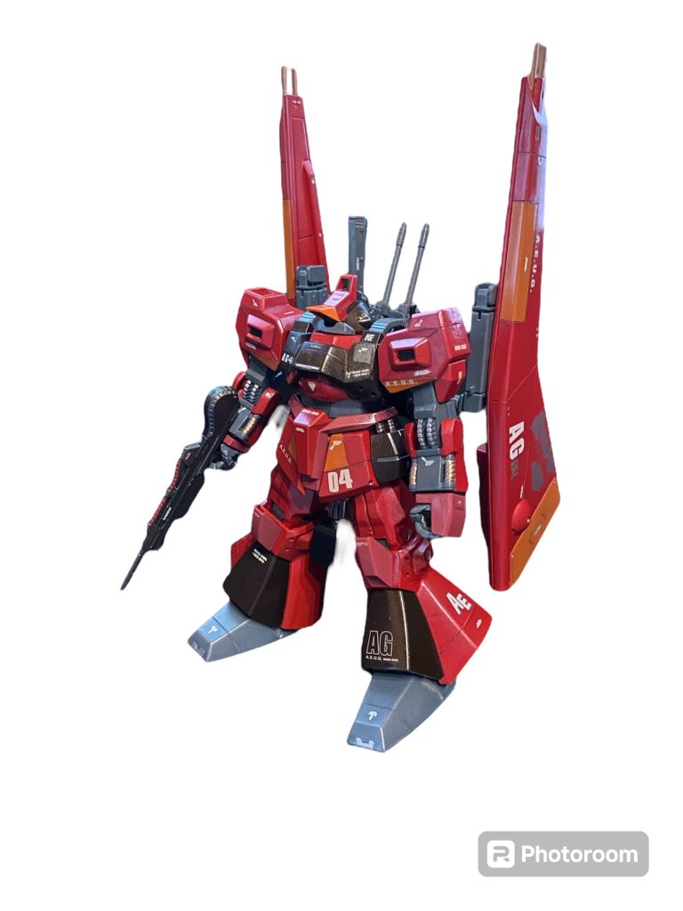 hgucシュツルム・ディアスをリック・ディアスとのコンパチ仕様で制作しました。元々は2015年頃にAmazonで普通に購入したものだったんですが、いつの間にやら全く再販の無いレアキットと化していたんですね(zaku-kao4)素組したままずっと眠っていたものだったんですが、改修とディテールアップ、全塗装を行って蘇らせることにしました。