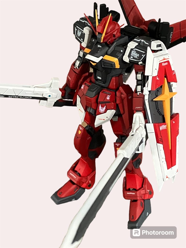 全身像です写真だとわからないですが3色の赤を使ってます