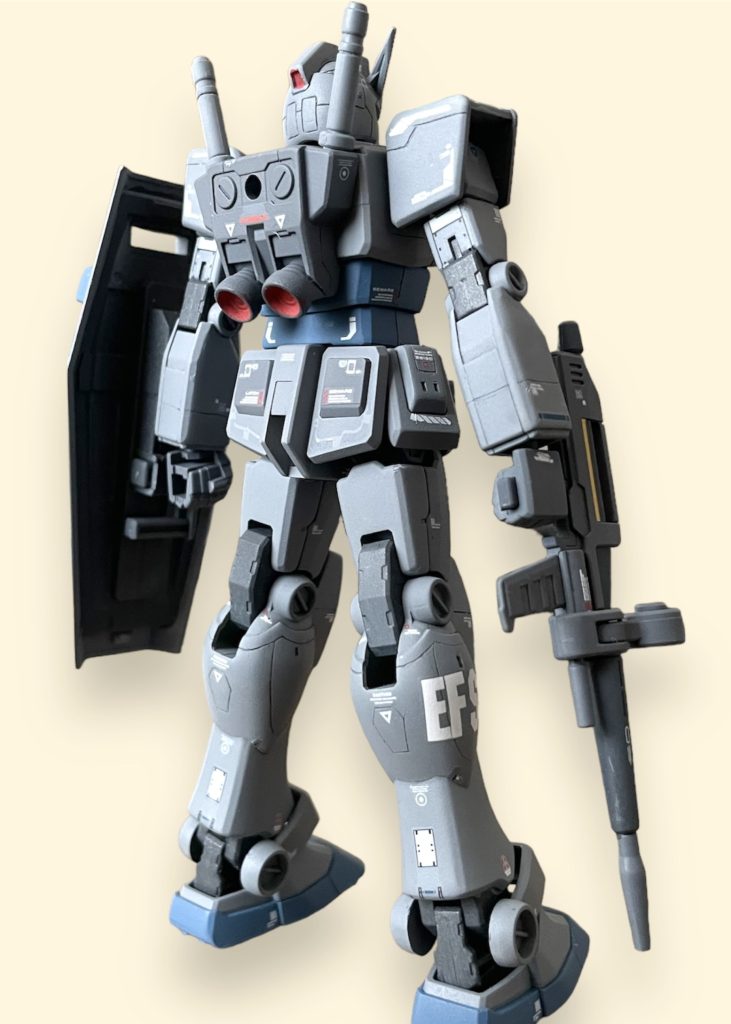 仕上げはつや消しトップコートで💡