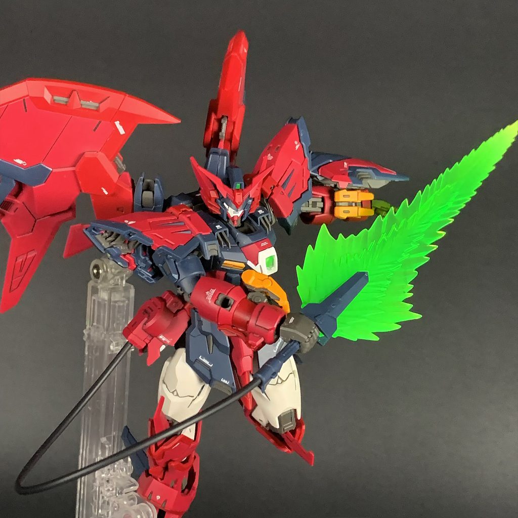 ガンダムエピオン 成形色仕上げ GUNDAM EPYON 1/144 RG–3枚目/制作者：むいち