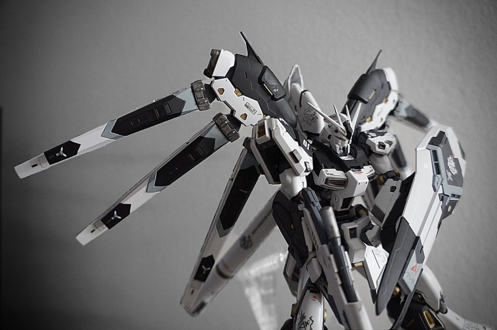 Hi-ν GUNDAM by Pandaddy&Co.–2枚目/制作者：Pandaddy