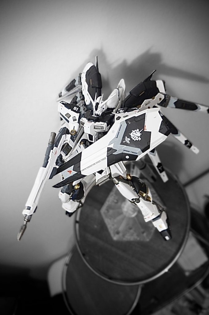 Hi-ν GUNDAM by Pandaddy&Co.｜Pandaddyさんのガンプラ作品