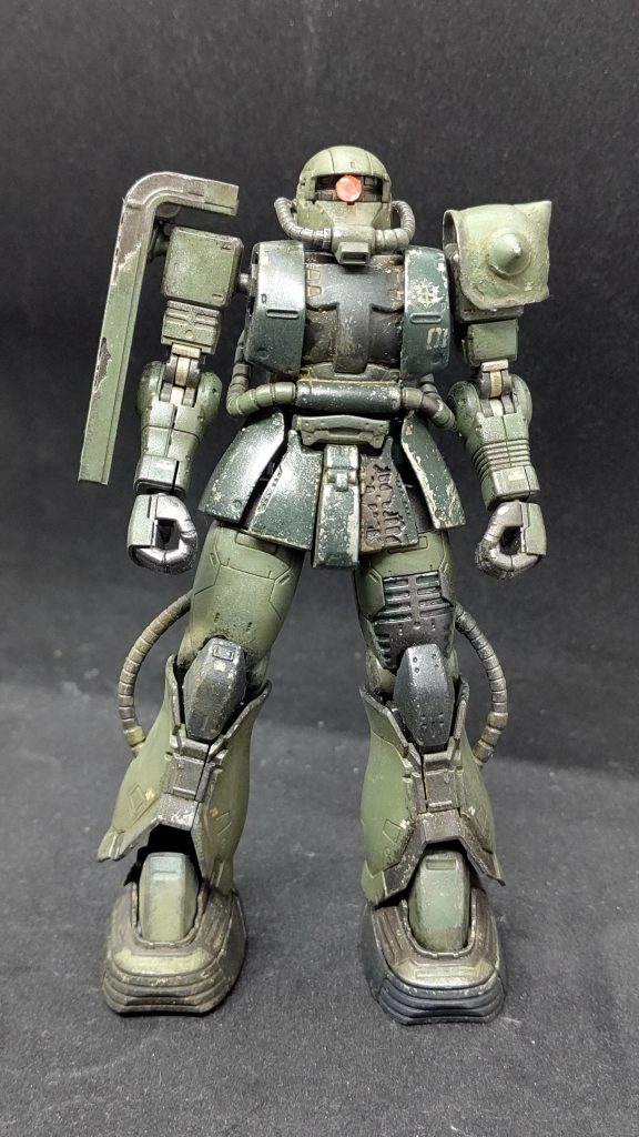 フロントビューです。ダメージ箇所がパーツでしっかり再現されているので汚しが映えます。