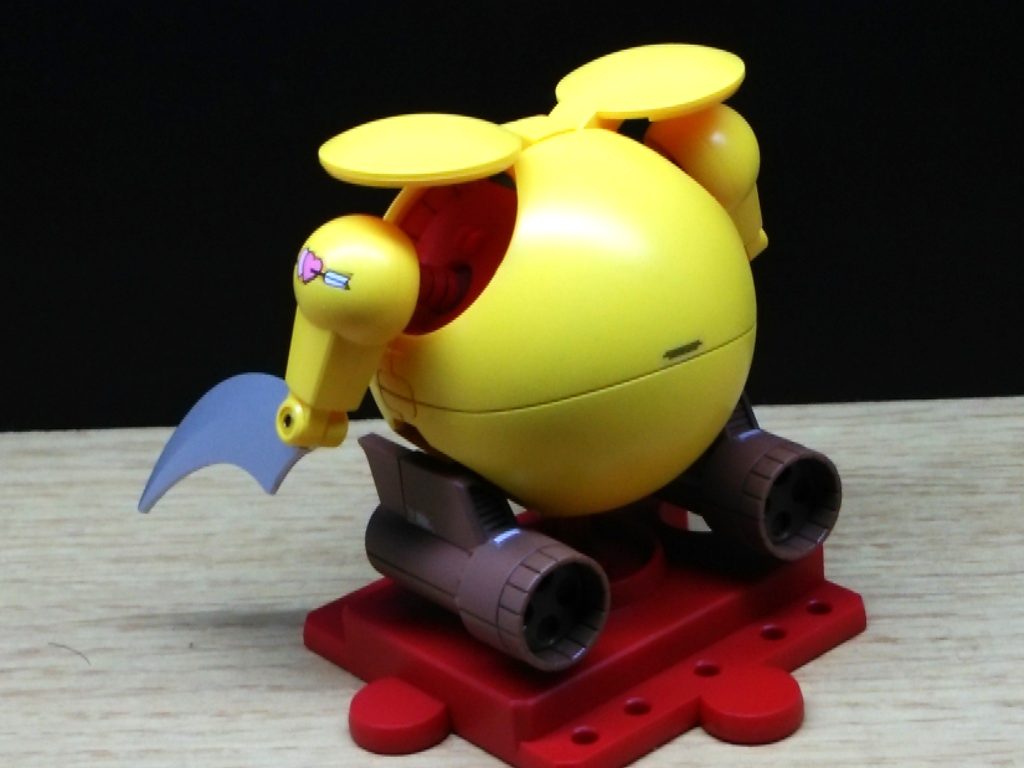 おっと、ガンプラの説明もしないとね!改造改修なしのストレート組み立てです。ガイアカラーにてエアブラシ塗装です。サクッと完成しています。