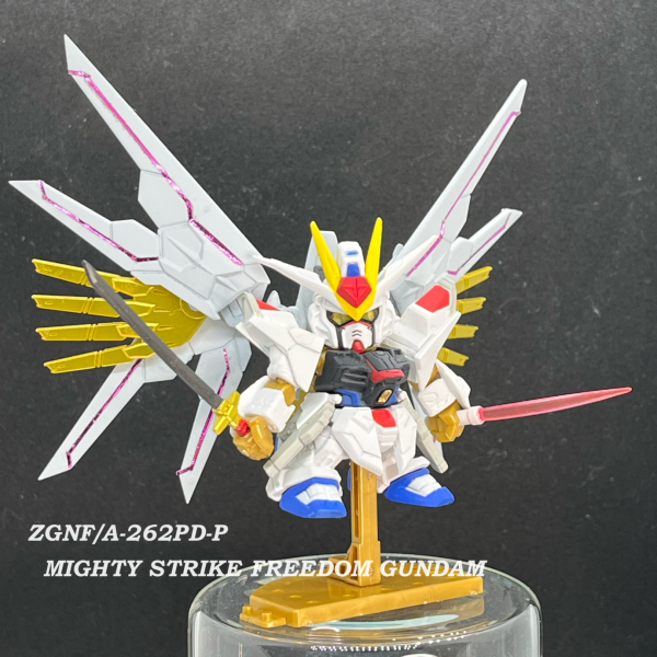 【ガンプラまとめ売り】マイティストライクFガンダム＆ジムコマンド＆ズゴック ZGNF/A-262PD-P「マイティーストライクフリーダムガンダム