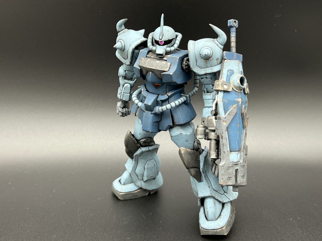 HGUC1/144グフカスタム成形色仕上げ【プチLEDエディション】–2枚目/制作者：OYAJIN
