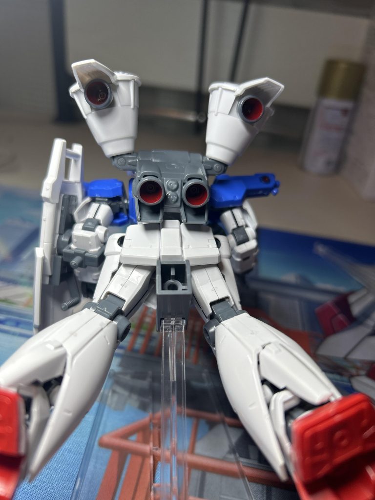バーニアの内部はガンダムマーカーのレッドで塗りました(gundam-kao6)