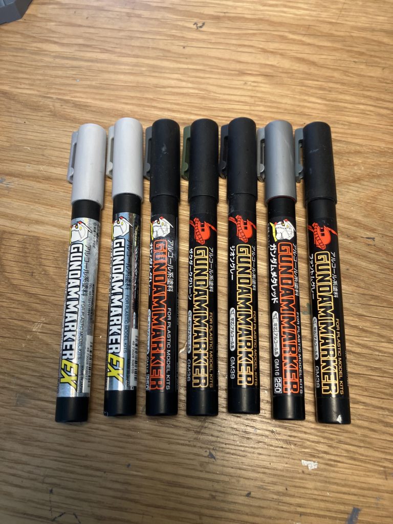 使用した塗料はこちらです。キャップがバラバラですみません( ̄д ̄;)ご観覧、有難う御座いましたm(_ _)m