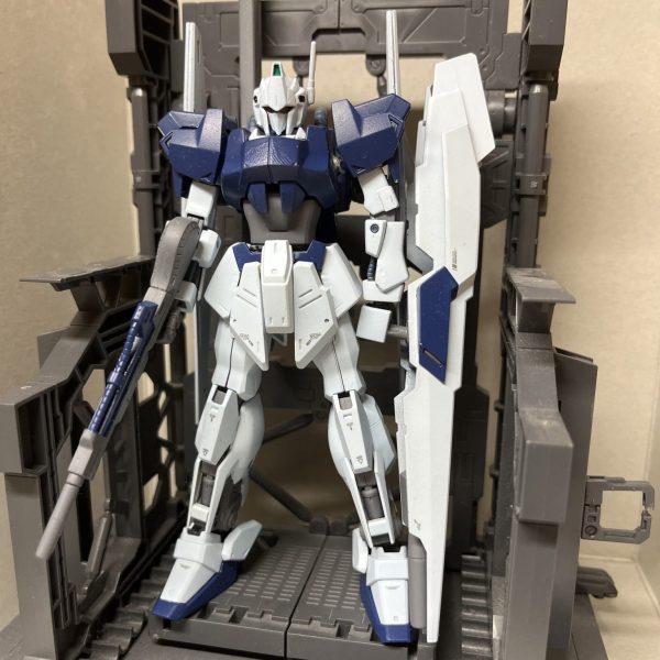 百式（シールドブースター装備）