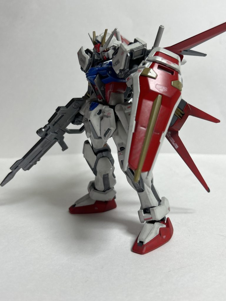 『月日は流れ　宇宙の色も変わるように　すれ違っていた心』制作期間は実働1、2ヶ月かと。何故そう言う書き方なのかと、まぁ放置期間も長かったし、ちょくちょく弄っては箱に戻してを繰り返してたからですね。もっとも、一番進捗したのは前回投稿して以降からなので、制作期間のバランスがかなりおかしな事になってます。そんな事もあって習作的な意味合いが強いです。制作コンセプトとしては、「キレッキレのキラ君」、もしくは「バーサーカー・キラ」なイメージ。具体的に言うと「やめてよね……本気で喧嘩したらサイが僕に敵うはずないだろ」以降の、砂漠の虎戦あたりのやたらと頭おかしい動きでバクゥを殲滅していたストライクのイメージ。もっと平たく言えば、強さに説得力を持たせることを目指しました。