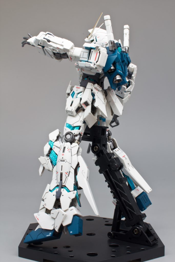 コンプリートまで丸10年以上かかりました😅飾るとこがなく、嫁の「もう売りねぇ 」の一言でもう殆ど残ってないですが、60体以上70体未満くらいの機体数になったはず💦