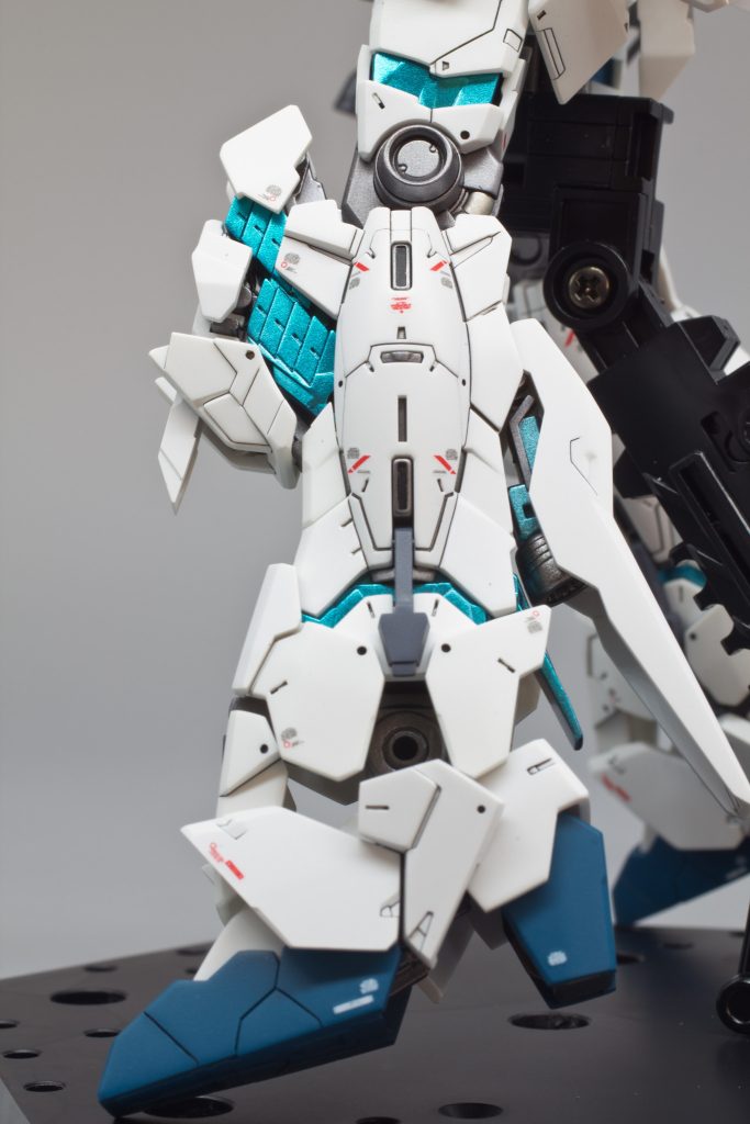 脚部モールドの彫り直し!!無心になれてめちゃ楽しい(笑)