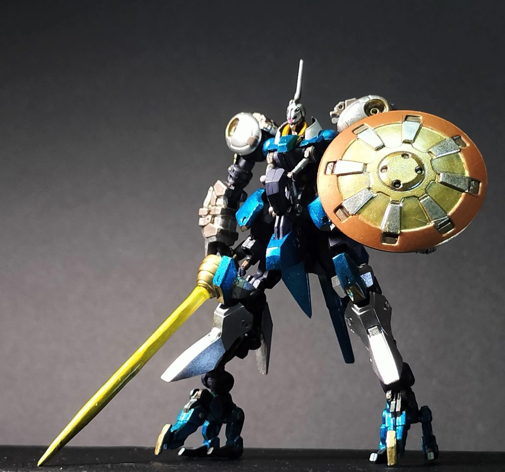 そんな皆さんのパラスの盾を見ていたら、あ、ギャン作れるかも!って。