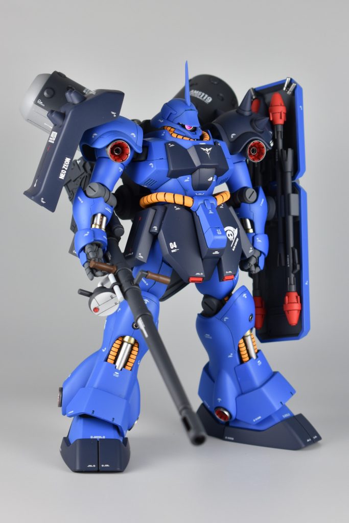 改修点は股間軸の幅増し前斜め下への位置調整、腹部と腰接続部の角度調整くらい。