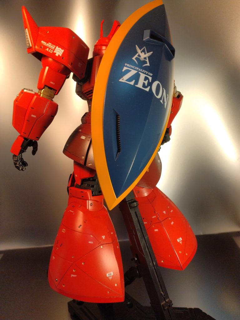 たしか2機目のバージョン2.0です!スジ彫りとメタル系でディテール追加してますが!メタルの付け方に難ありって感じでした!(笑)