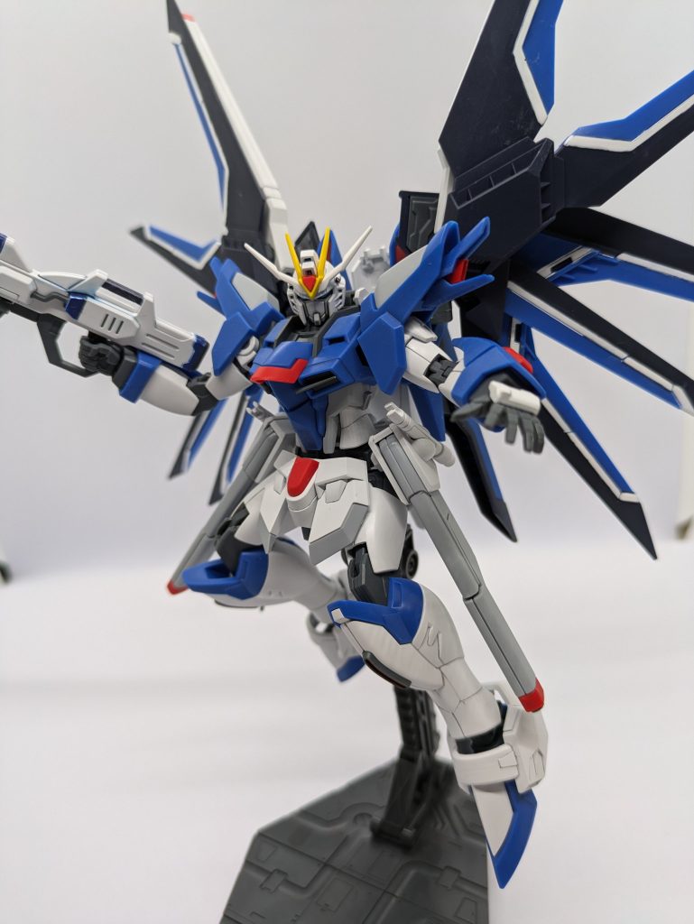 見てもらいましたら感謝です。後実は白いツノの部分を無くしてそれっぽいのつけてます！