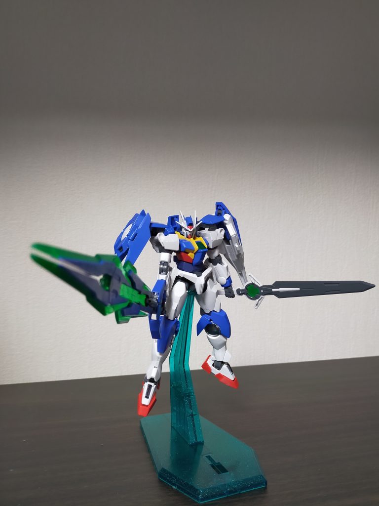 GNソードVは、ダブルオークアンタと同じようにGNソードビットと合体することで、GNバスターソード、GNバスターライフルとして使用できる。と、こんな感じです!次回は底辺君の「ガンダムレラジェ第3形態&第4形態」です!恐らく今日中に投稿されると思うのでお楽しみに!ご覧いただきありがとうございました!