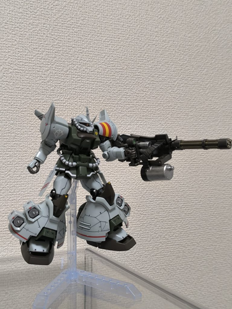 足の部分と肩にスジ彫りを追加しました。綺麗にできなくて、仕上がりを見て残念になりました。