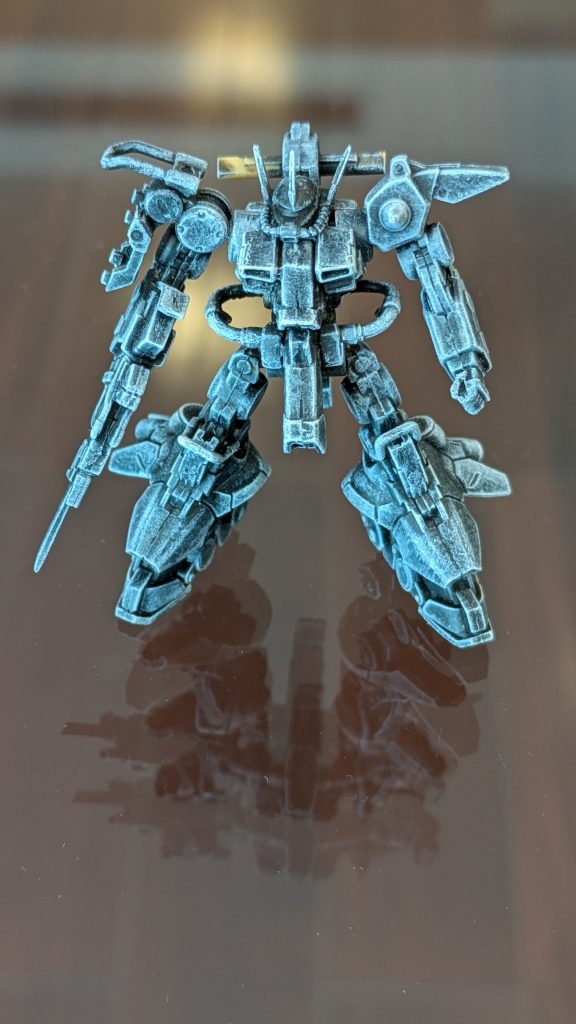 下地黒色にガッツリ白色ドライブラシ。 