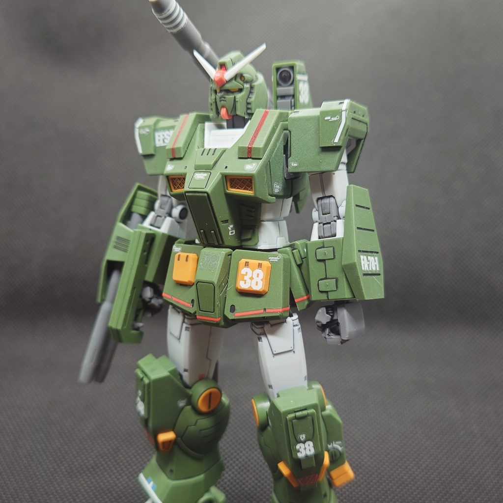 フルアーマーガンダム–2枚目/制作者：栗田 晃伸