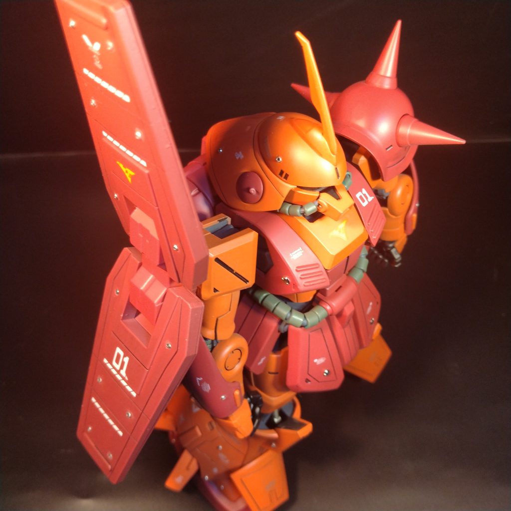 本当はユニコーンバージョンが良かったのですが、武器が手に入らず！ティターンズにしてます！