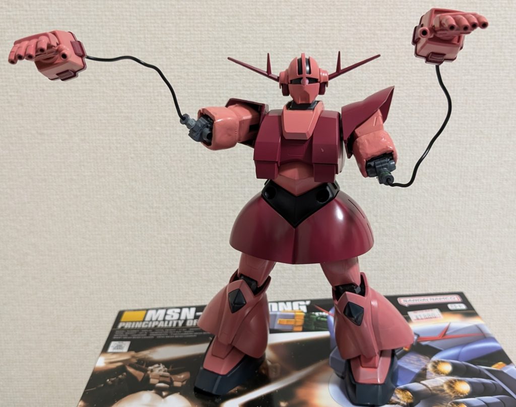 もちろん、元のギミックの「両腕飛ばし」も健在です。