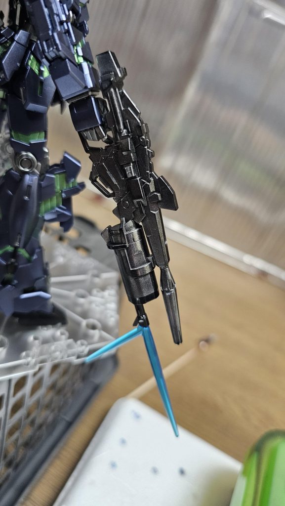 マグナムはミラークロームをさっと一吹き