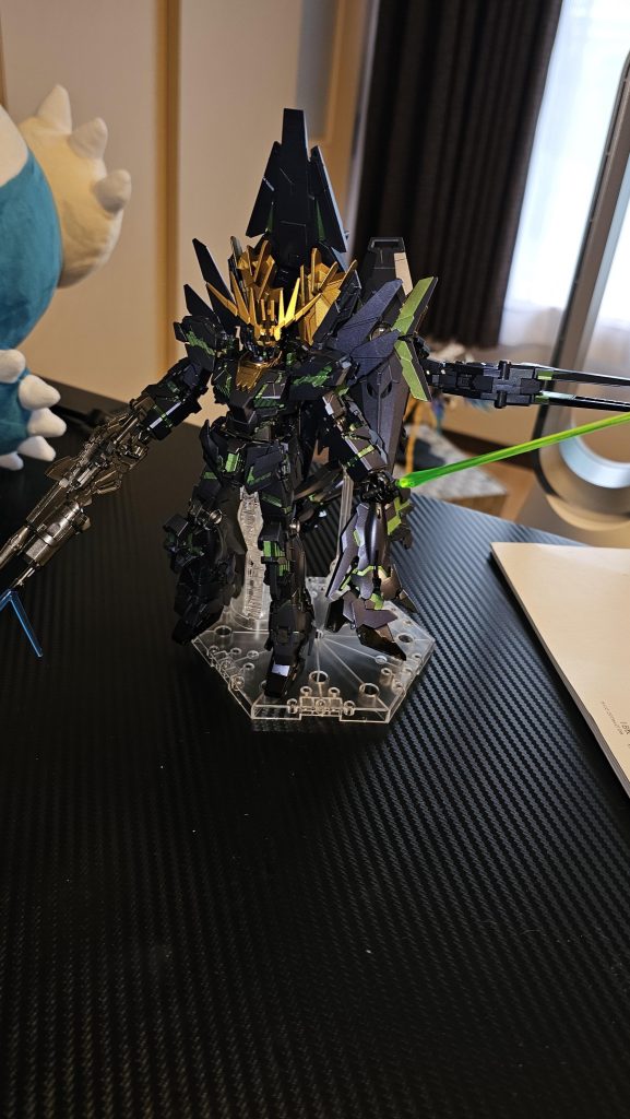 色的に合ってると思ったのでクシャのビームサーベル持たせてみました。