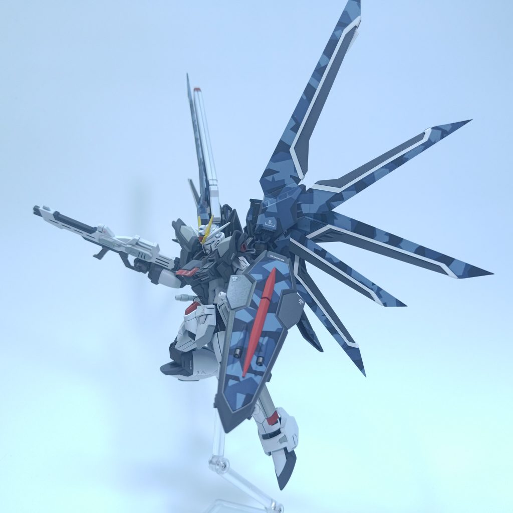 HG ライジングフリーダムガンダム–2枚目/制作者：なるにあ