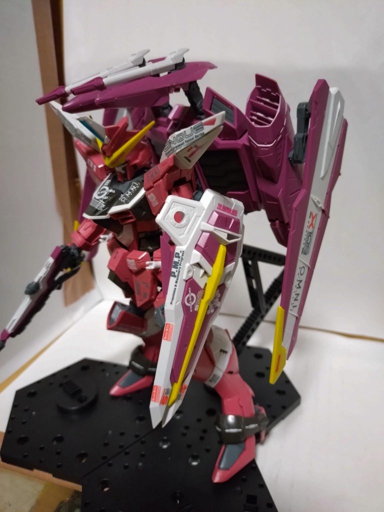 相変わらず、好き勝手にデカール貼ってます（笑）