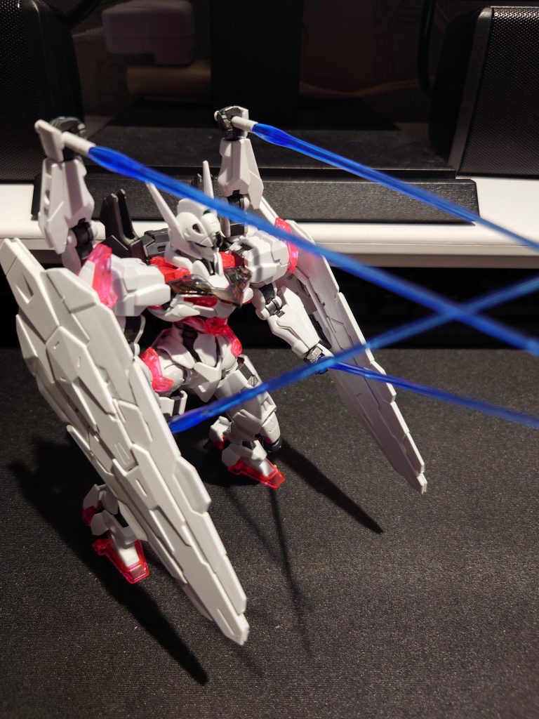 4本のサーベルと大量のガンビットを装備