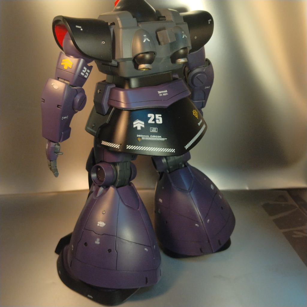 ポージングしてる画像が無いです！（笑）