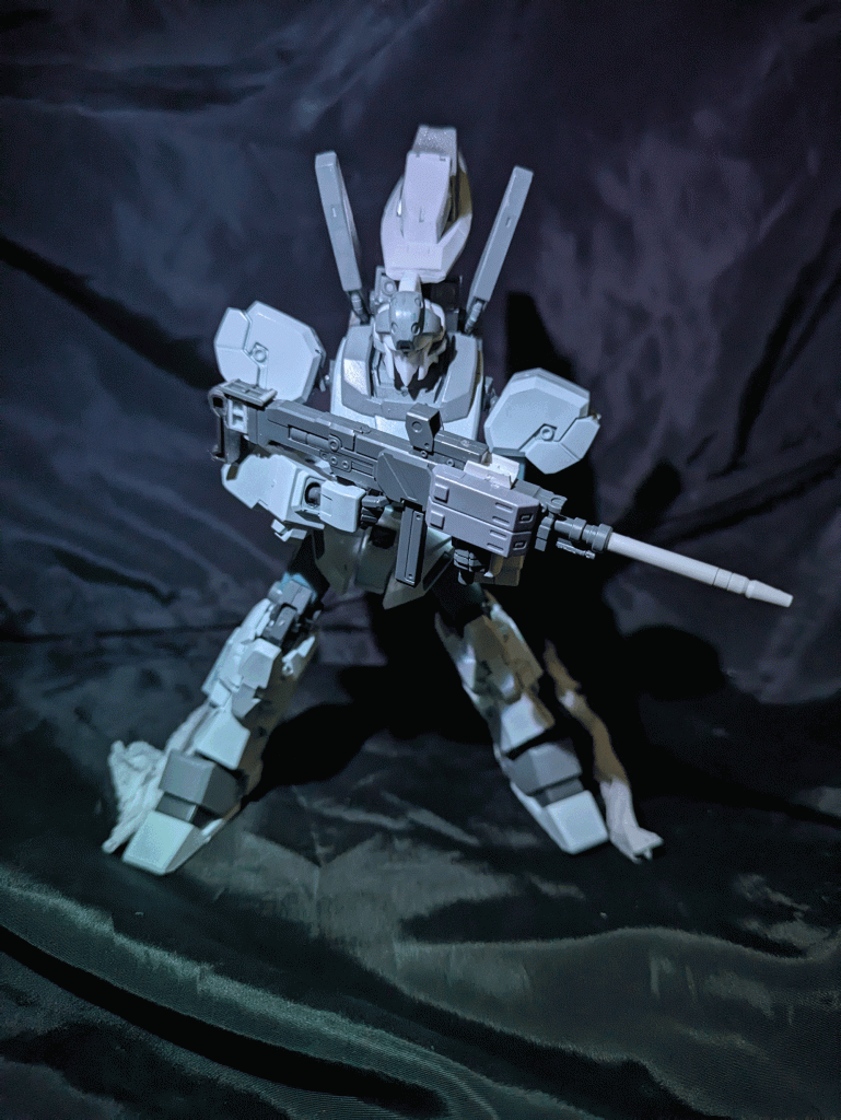 スワロー隊員「シャトルで出ますよ。」ペリア「わかってます。…。ん？」 