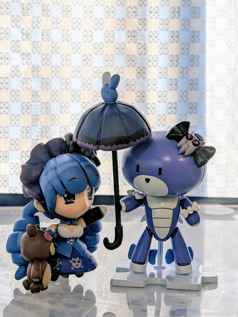 傘の忘れ物。傘の生地部分の角度や縦ロールの巻加減が一番苦労しました。