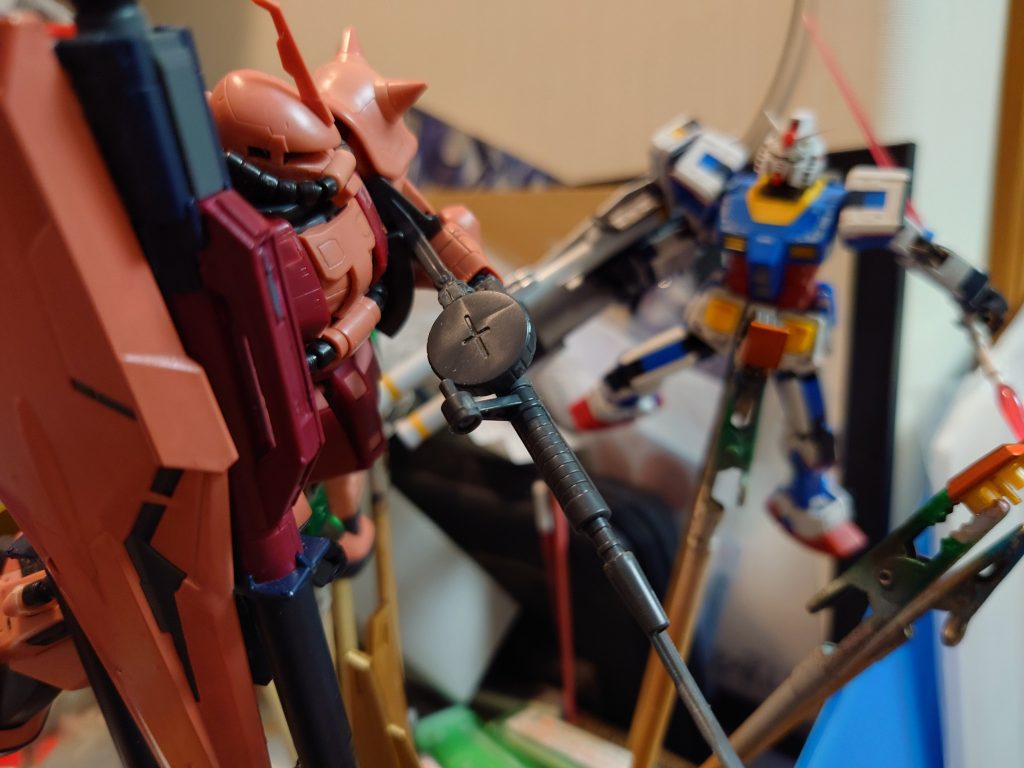 ビルドリアルのプラモが揃ったので戦闘シーン？