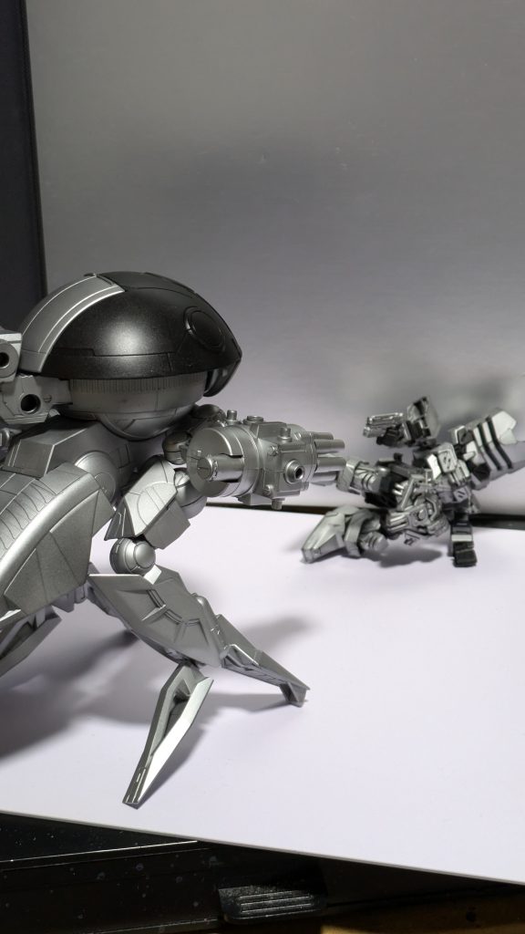 映画中の無骨なカッコよさと凶悪さと容赦なさに色々と惹かれるものがあったので好きなメカでした。まあ、その分弱点もたくさんあるお茶目なところもありそこもまた好きな要素w