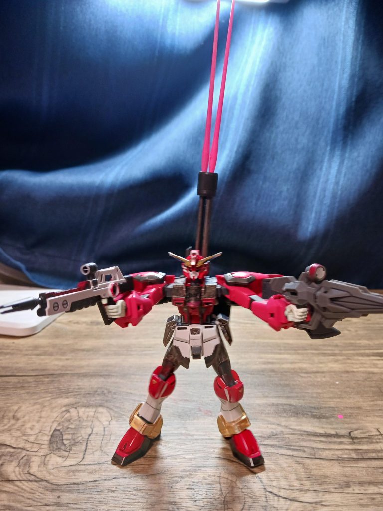 機体設定型式ZGMF-X356AS重量67t                武装遠距離武器高エネルギーライフル ビームライフル&サーベル