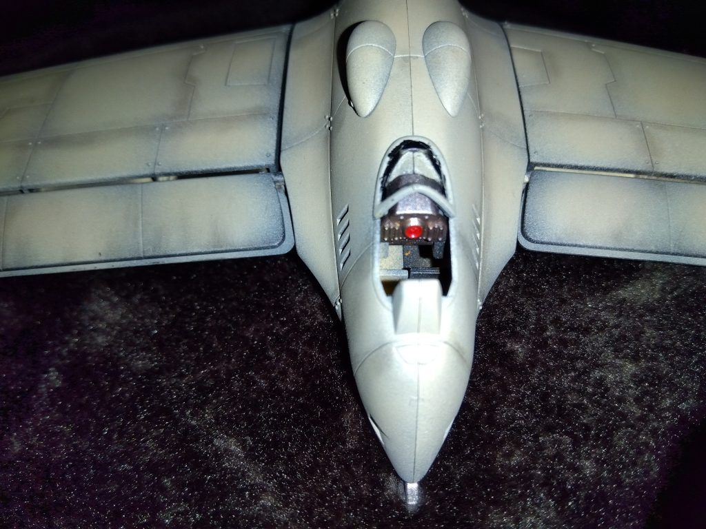 コックピットの赤いのがメカメカしくてエッチいですね。