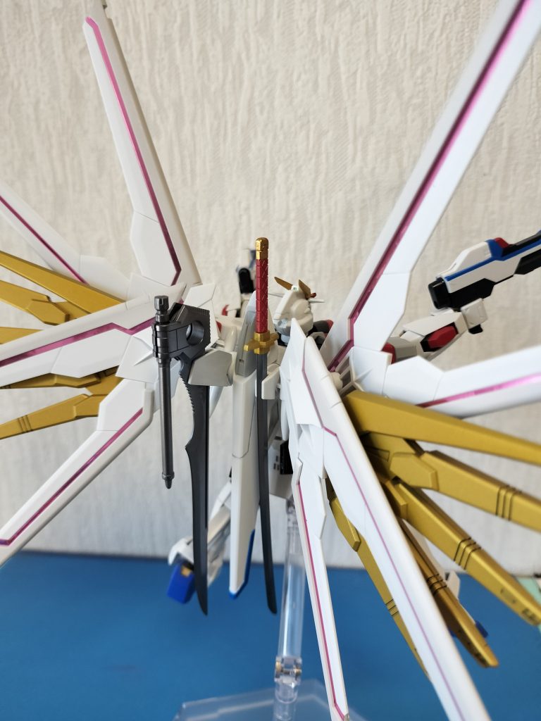 背中にも付けられます。