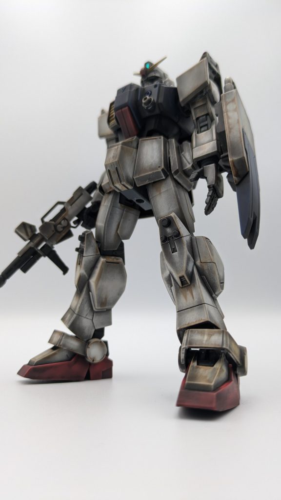 ここまで見て頂いてありがとうございます!ウェザリング初挑戦でしたが、初めてにしてはそれなりに良い出来栄えだったと思います。Ez-8もこういった塗装が似合いそうなので、手に入ったらまたやってみたいですね。普段はホロライブイメージのガンプラをよく投稿しているので、そちらも見ていただけると嬉しいです!