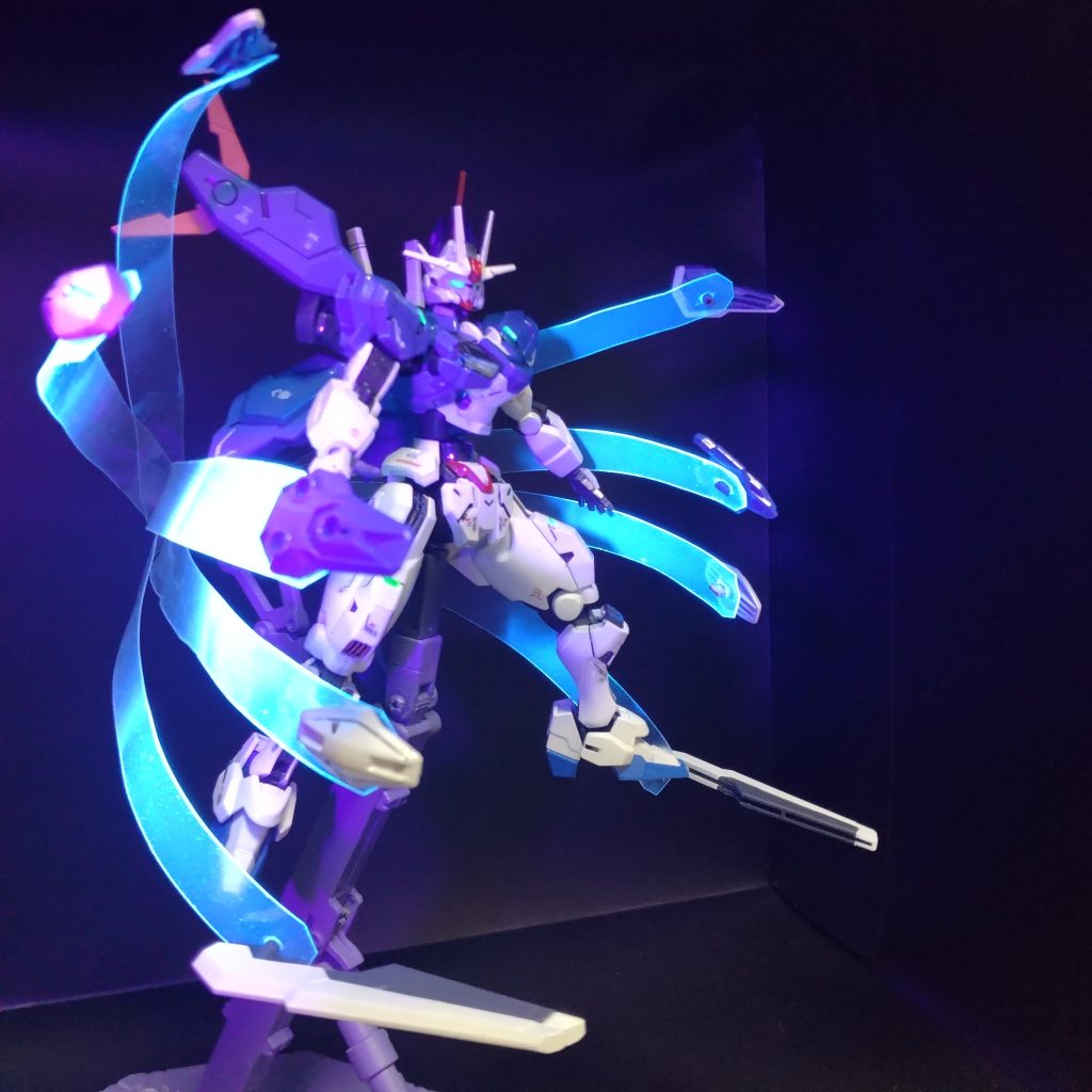 余り見れた物では無いですが!(笑)エスカッシャン展開出来るベースを自作してたり!(笑)