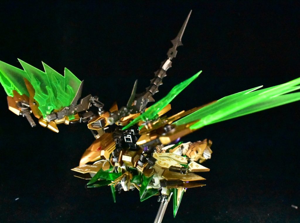 キャノンモードへの完全変形はないものの飛行形態に変形できるようになりましたウイングとかライフリみたいな超強引寝そべり変形変形の意味あるかわからんしものすごく大変だったので多分もう二度とやらない