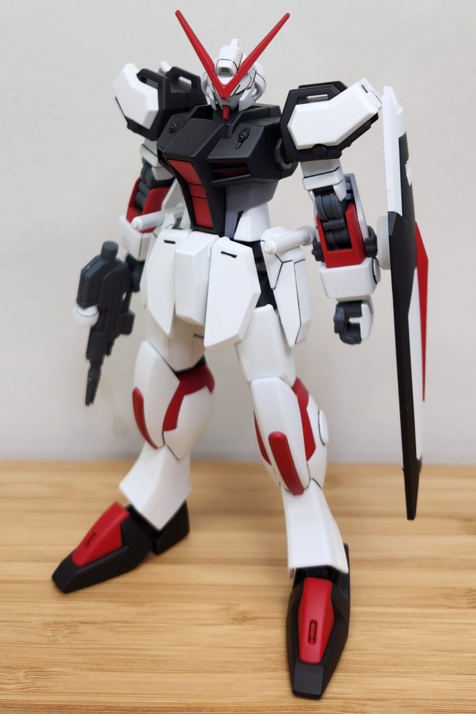 全身。M1アストレイカラーが思ったよりもハマってる印象。M1アストレイヘッドと、ダガーLヘッドと、ストライクダガーヘッドの3種類があります。オーブだし、納入されたら即効バラされて魔改造されそう。