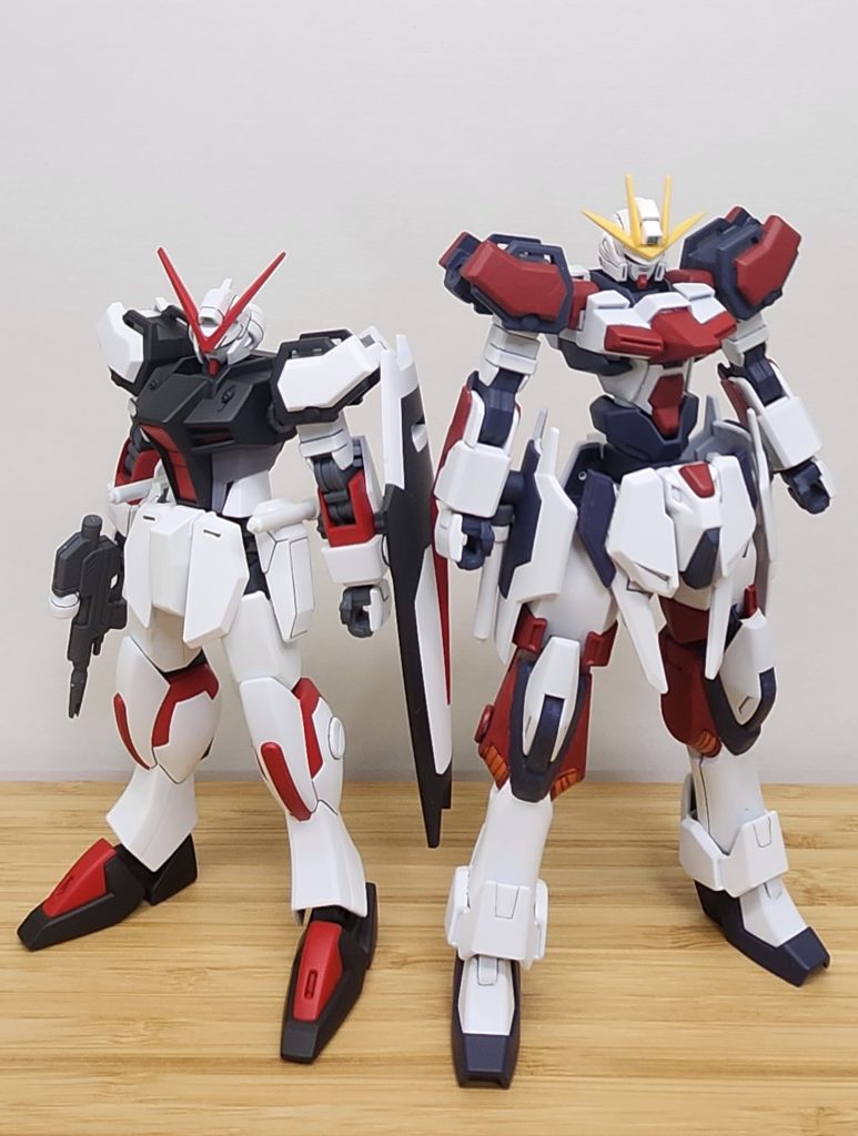 前作エクストライク(https://gumpla.jp/hg/2005339)と並べて。なかなか僚機感ありますね。