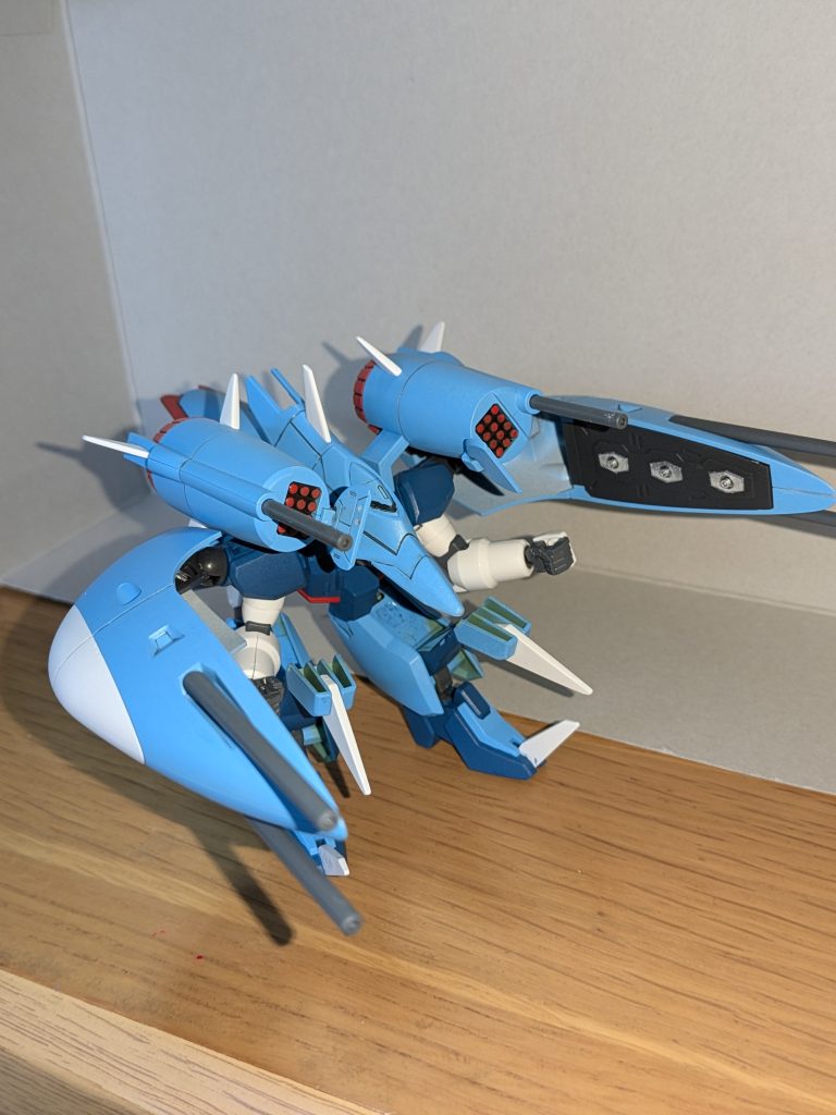 陸上戦闘モビルアーマー形態😆コレが一番カッコいいかも🤩