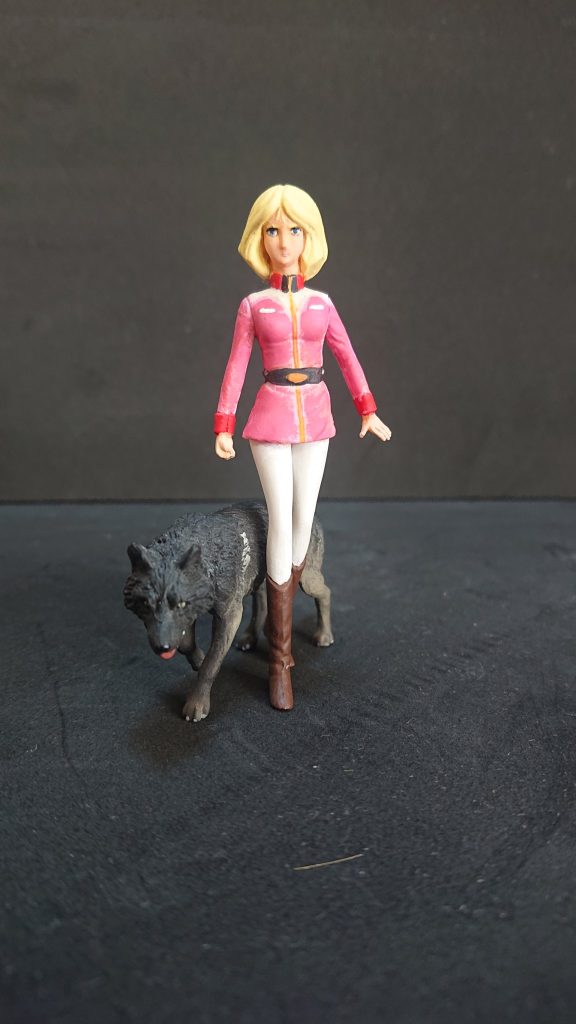 狼を侍らすセイラさん。イメージです。