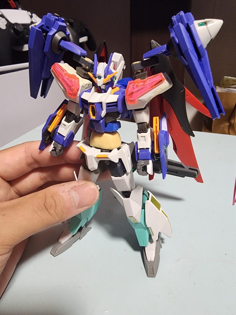 今回初めてエポキシパテを使用しました😁上手く思い描いた形に出来たかなと自画自賛してみたり(笑)