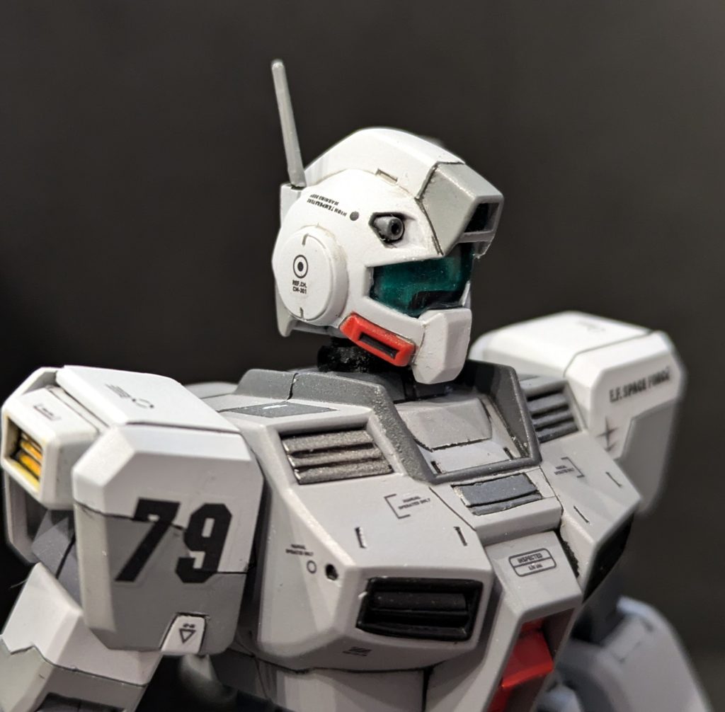 頭部合わせ目消しと塗装の塗り分けの都合でマスキング祭りが行われた場所wテープを剥がす時のドキドキ感が1番ありました(˘ω˘)